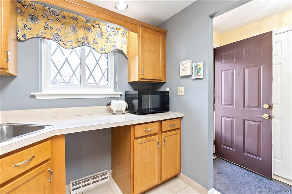 Photo 10 of 23 of 403 Cedar Hollow Drive 403 townhome