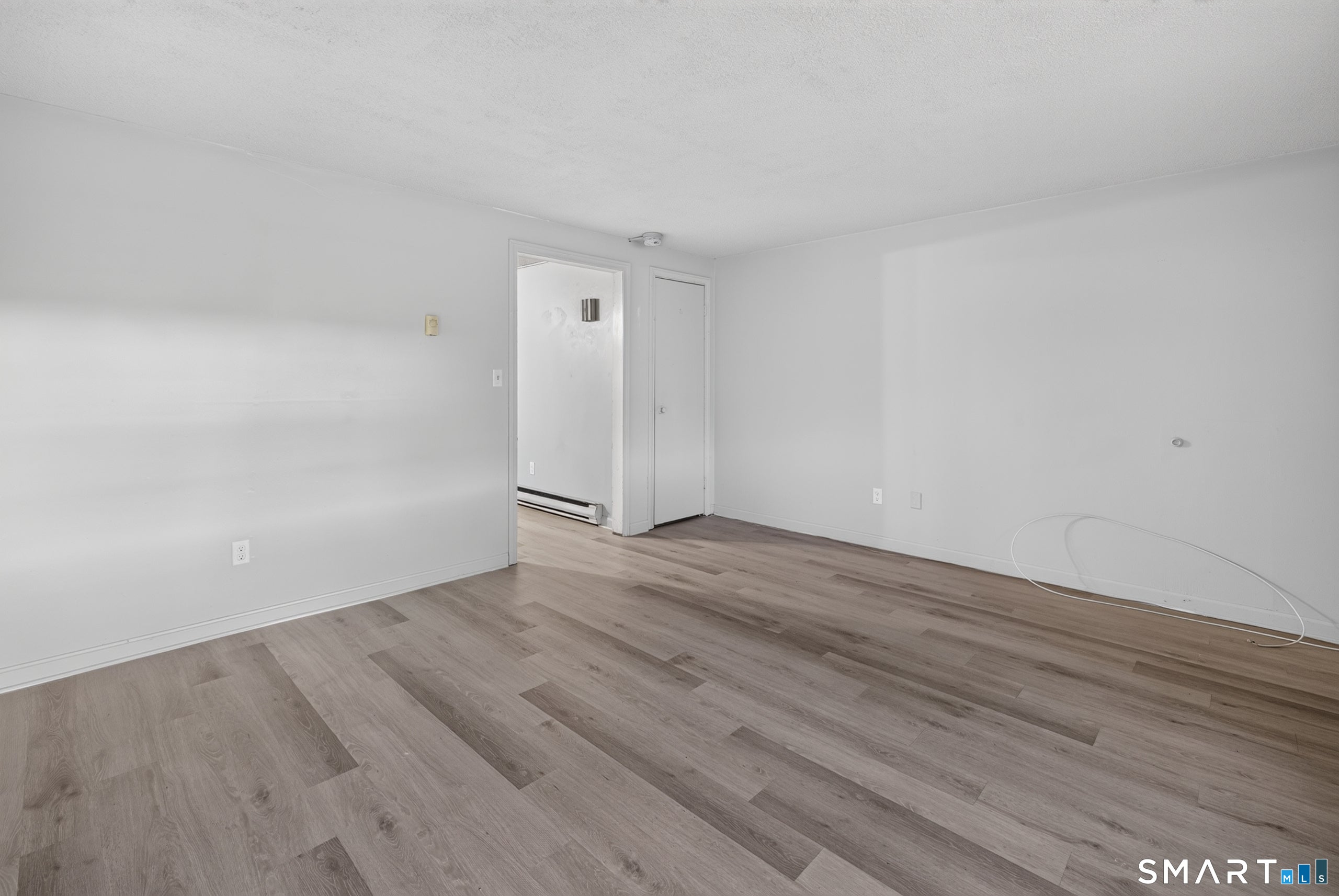11B Maple Avenue