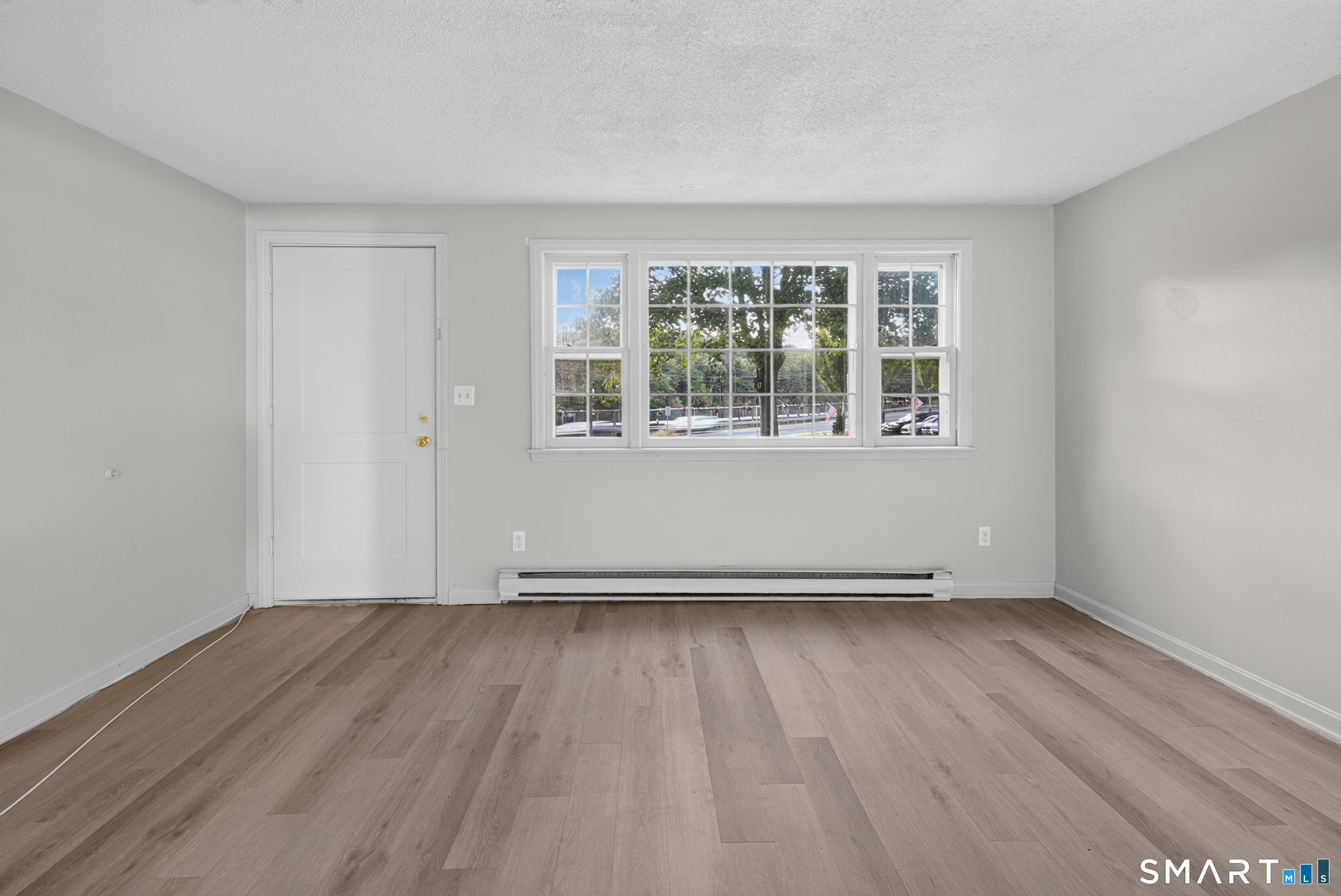 11B Maple Avenue
