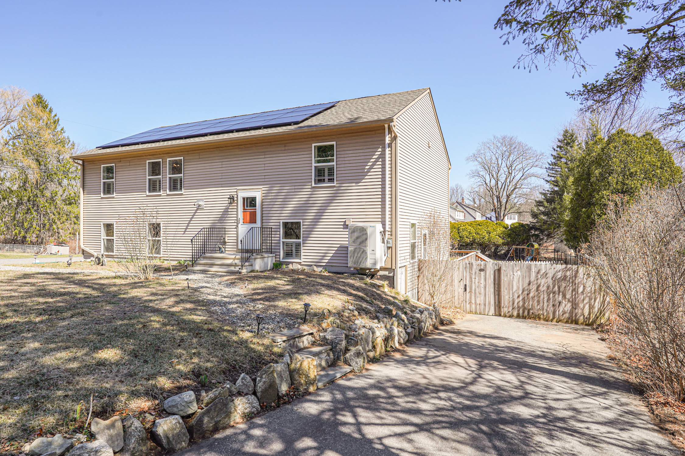 283 Woodstock Avenue, Putnam, Connecticut image 3