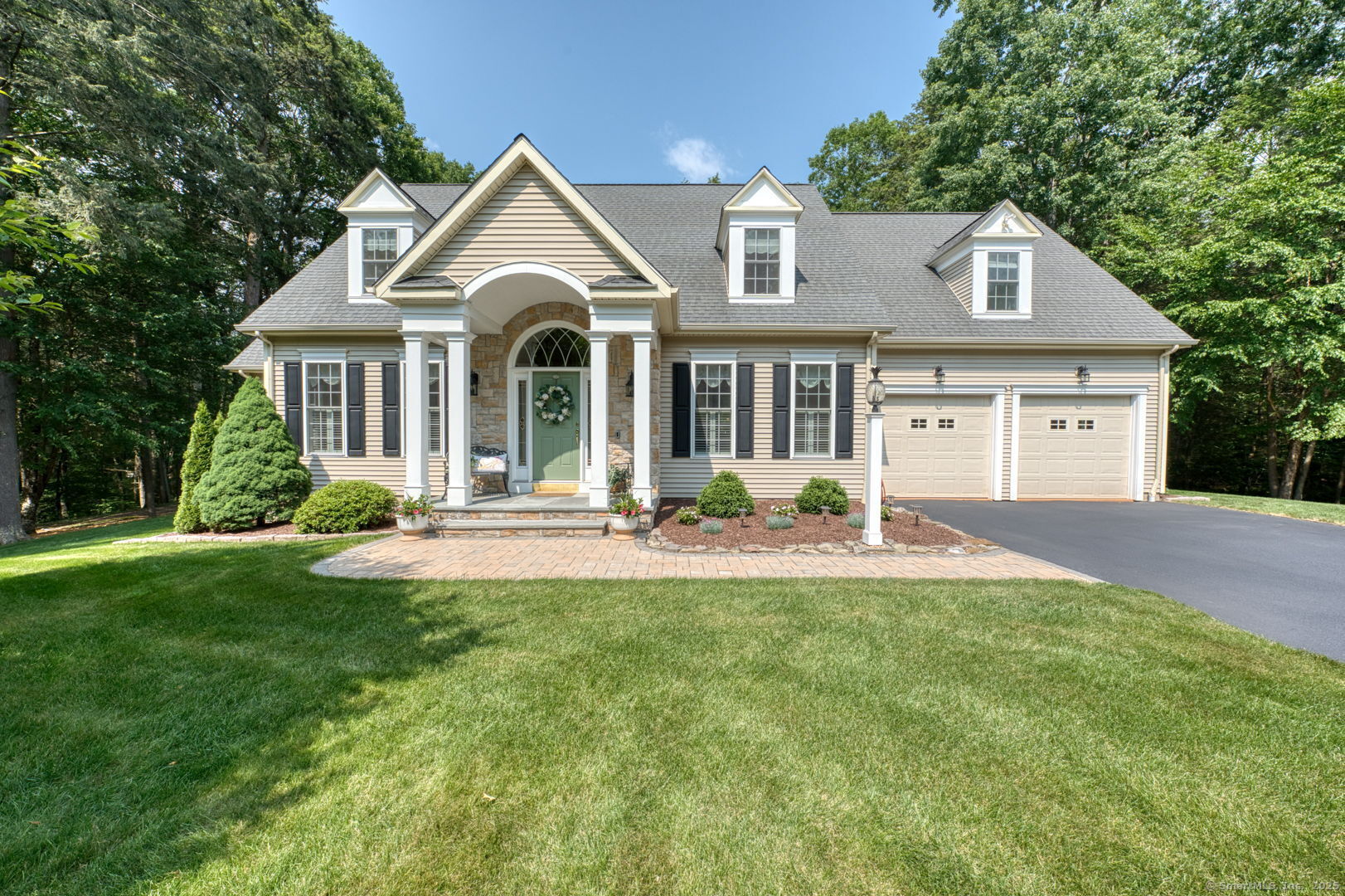 Property for Sale at Windsor Lane, New Hartford, Connecticut - Bedrooms: 3 
Bathrooms: 3 
Rooms: 7  - $715,000