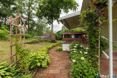 Tiny photo for 525 E Main Street #Trlr 33, Branford, CT 06405 (MLS # 24187820)