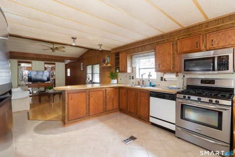 Tiny photo for 525 E Main Street #Trlr 33, Branford, CT 06405 (MLS # 24187820)