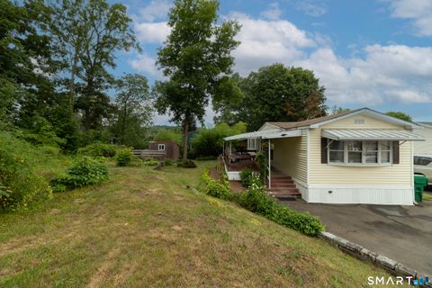 Tiny photo for 525 E Main Street #Trlr 33, Branford, CT 06405 (MLS # 24187820)