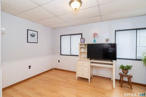 Tiny photo for 525 E Main Street #Trlr 33, Branford, CT 06405 (MLS # 24187820)