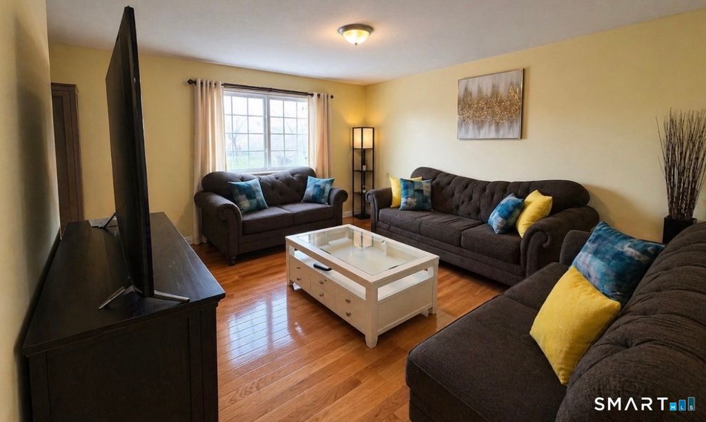 Photo of 519 Scott Road #55, Waterbury, CT 06705 (MLS # 24171127)