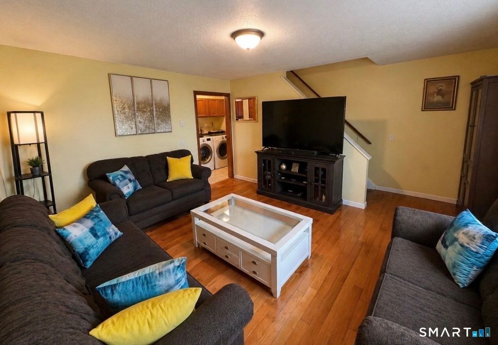 Photo of 519 Scott Road #55, Waterbury, CT 06705 (MLS # 24171127)
