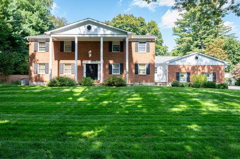 Photo of 136 Knobloch Lane, Stamford, CT 06902 (MLS # 24141877)