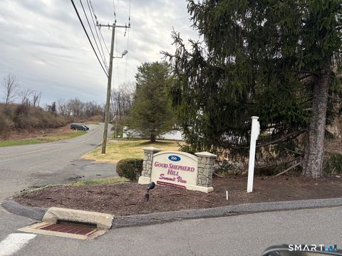 Photo of 166 Old Brookfield Road #20B1, Danbury, CT 06811 (MLS # 24164777)