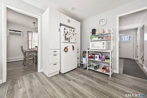 Tiny photo for 41 Sunnybrook Bend, Waterbury, CT 06708 (MLS # 24152238)