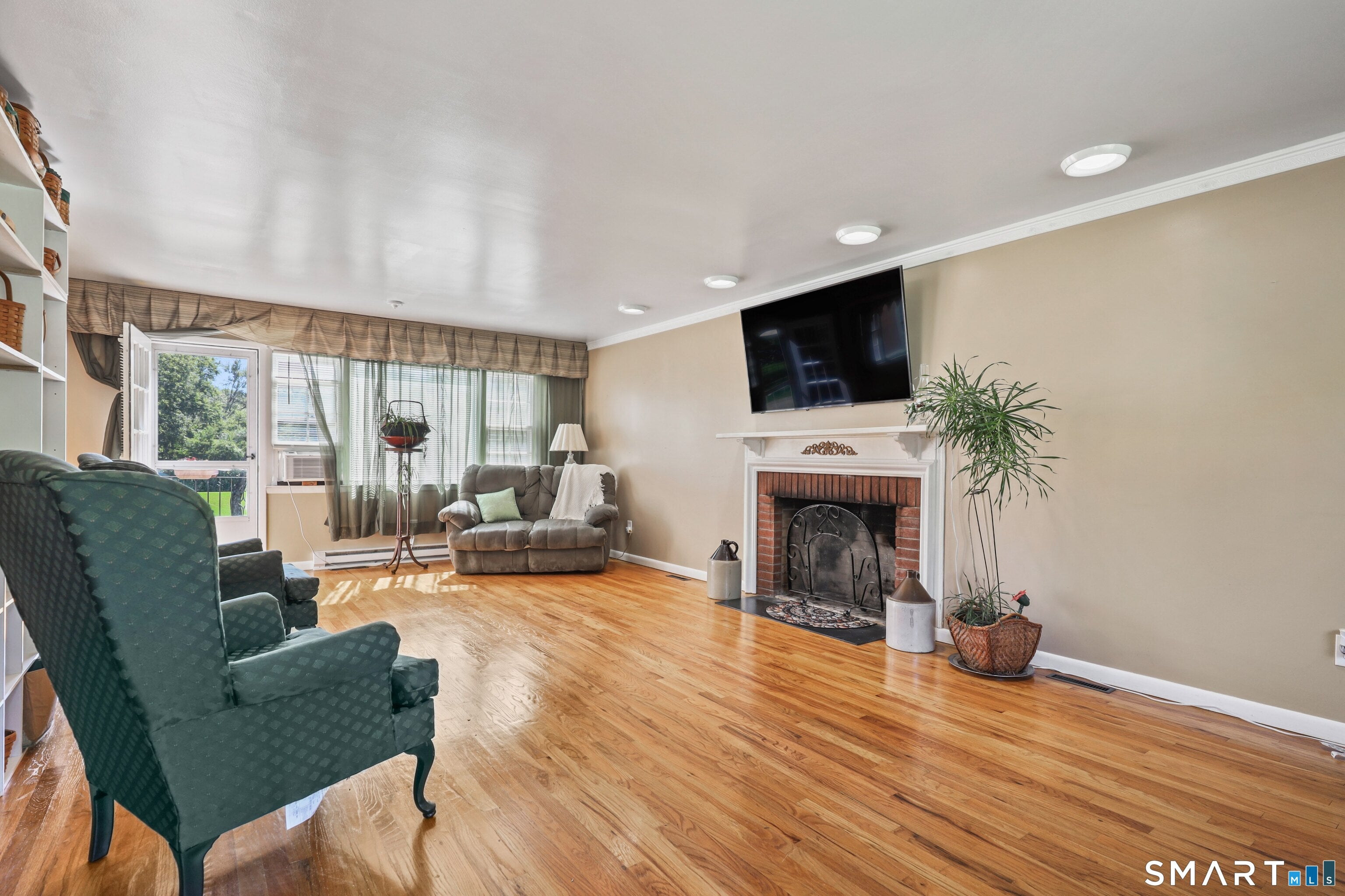 144 Chestnut Hill Road