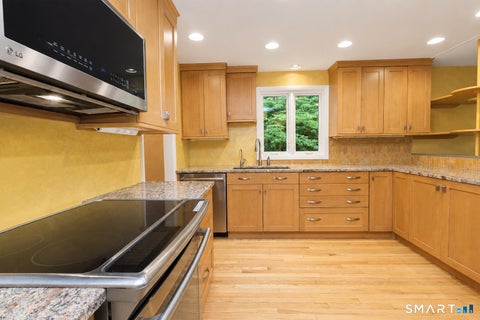 Tiny photo for 39 Woodhaven Drive, Simsbury, CT 06070 (MLS # 24195316)