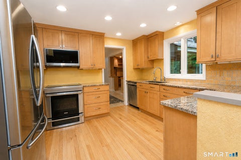 Tiny photo for 39 Woodhaven Drive, Simsbury, CT 06070 (MLS # 24195316)