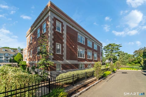 Tiny photo for 30 Schoolhouse Drive #206, West Hartford, CT 06110 (MLS # 24186812)