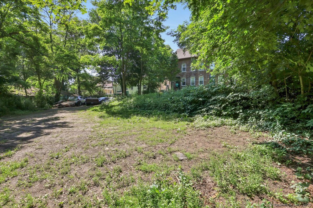 Windham, Connecticut 06226, United States, 8 Bedrooms Bedrooms, ,4 BathroomsBathrooms,Residential,Active,180351