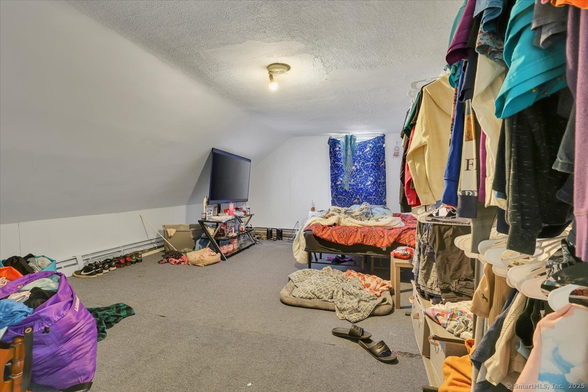 Windham, Connecticut 06226, United States, 8 Bedrooms Bedrooms, ,4 BathroomsBathrooms,Residential,Active,180351