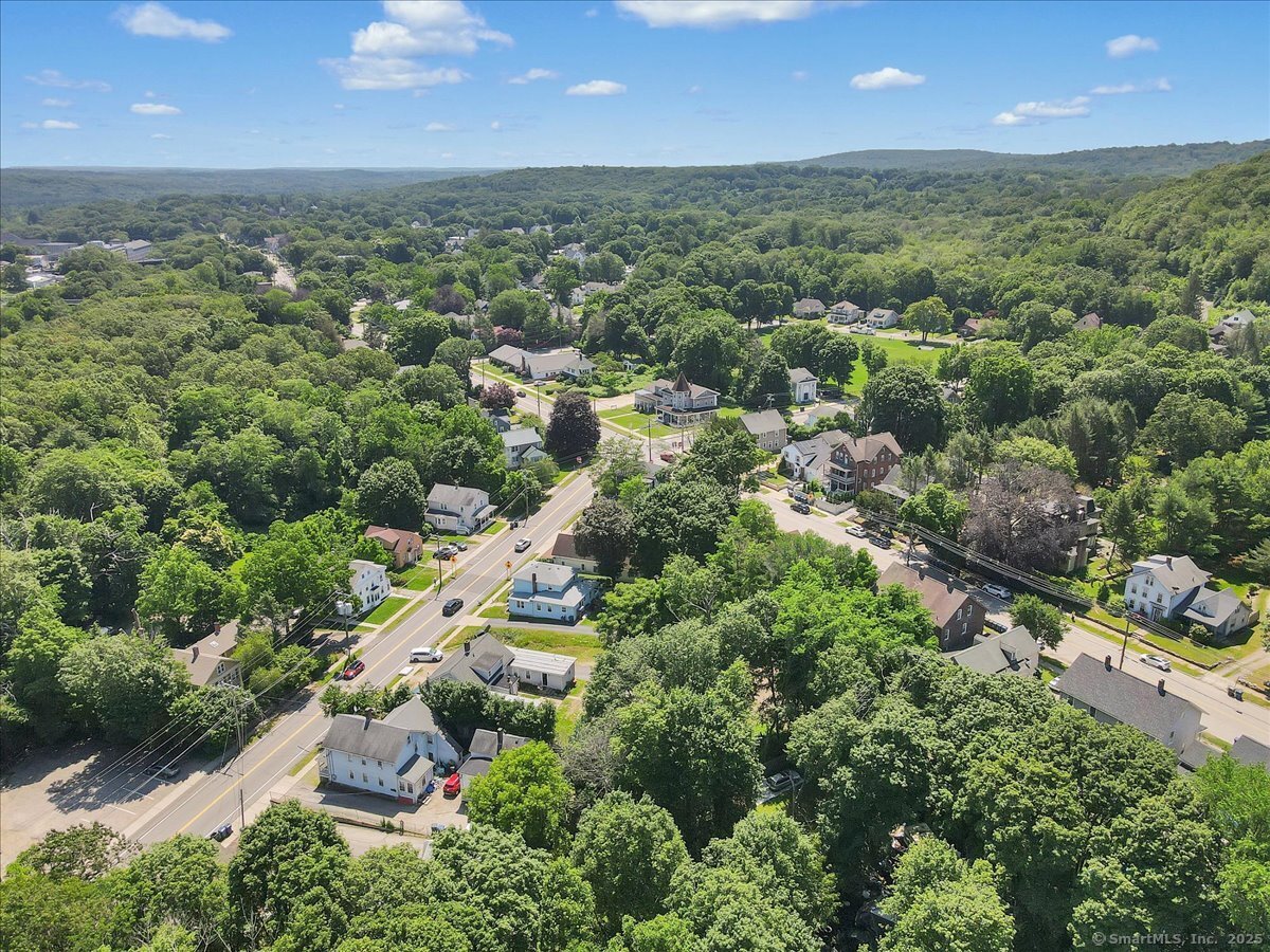 Windham, Connecticut 06226, United States, 8 Bedrooms Bedrooms, ,4 BathroomsBathrooms,Residential,Active,180351
