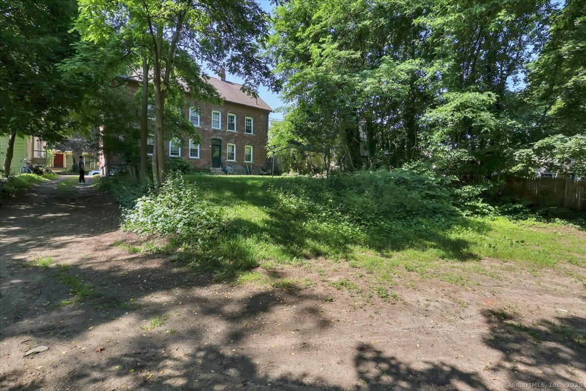 Windham, Connecticut 06226, United States, 8 Bedrooms Bedrooms, ,4 BathroomsBathrooms,Residential,Active,180351