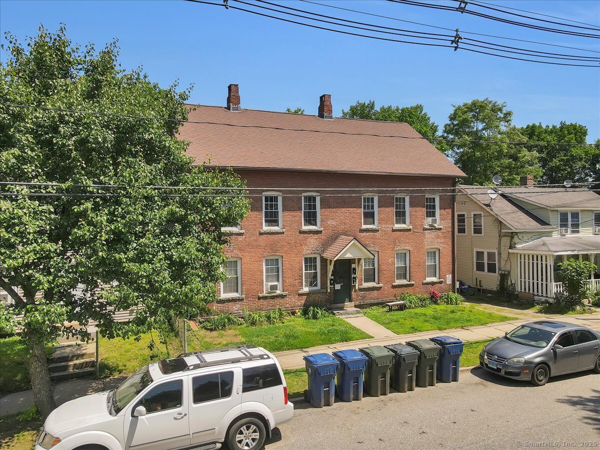 Windham, Connecticut 06226, United States, 8 Bedrooms Bedrooms, ,4 BathroomsBathrooms,Residential,Active,180351