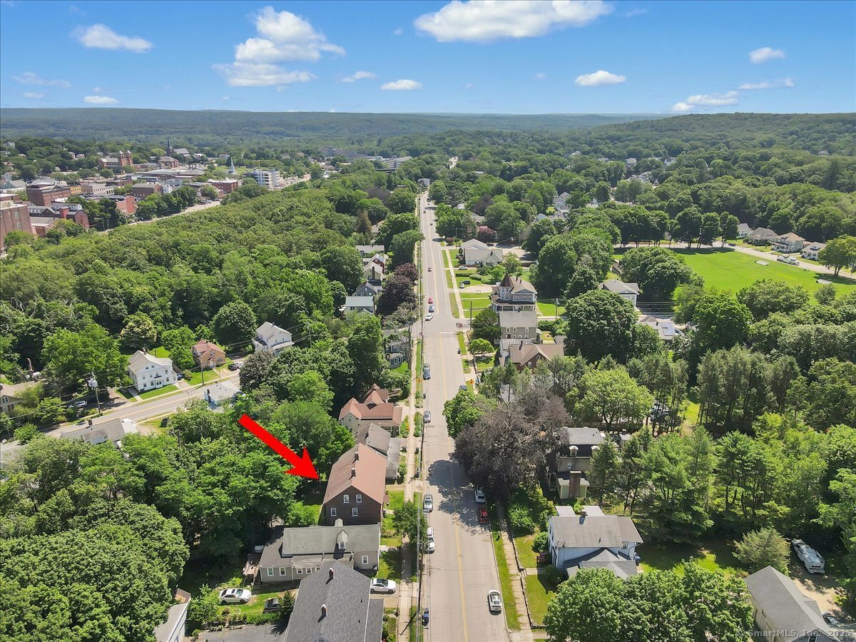 Windham, Connecticut 06226, United States, 8 Bedrooms Bedrooms, ,4 BathroomsBathrooms,Residential,Active,180351