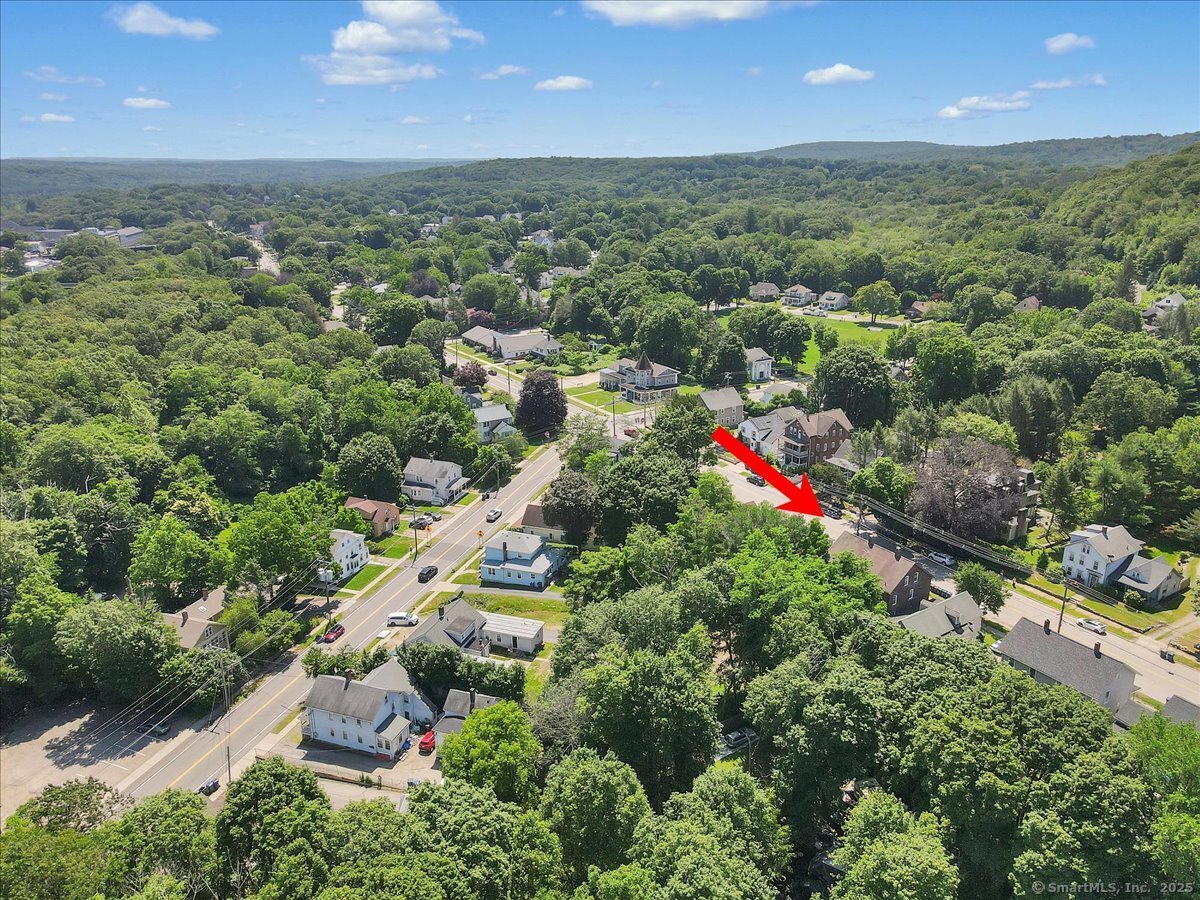 Windham, Connecticut 06226, United States, 8 Bedrooms Bedrooms, ,4 BathroomsBathrooms,Residential,Active,180351