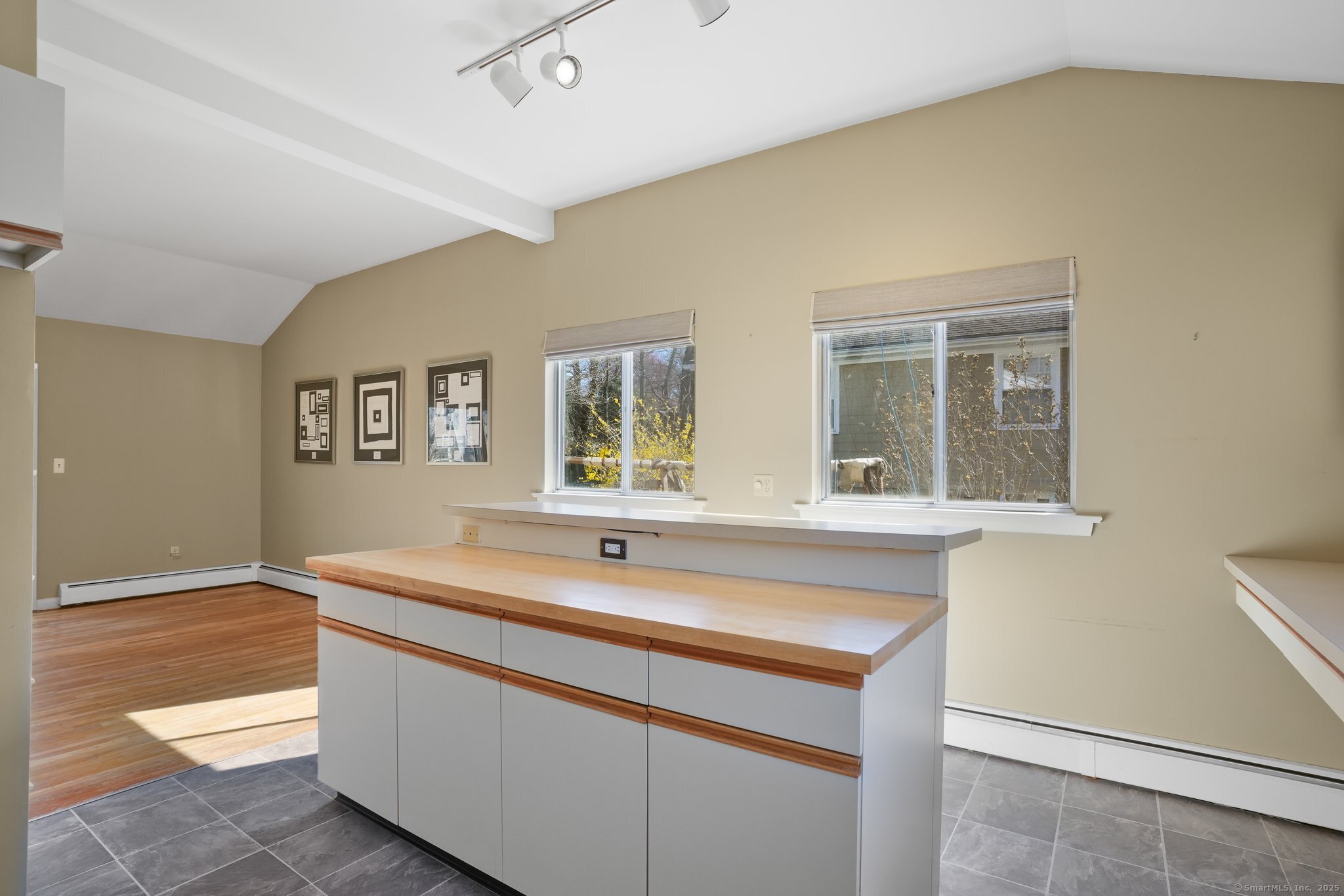 90 Bassick Road, Trumbull, Connecticut image 8