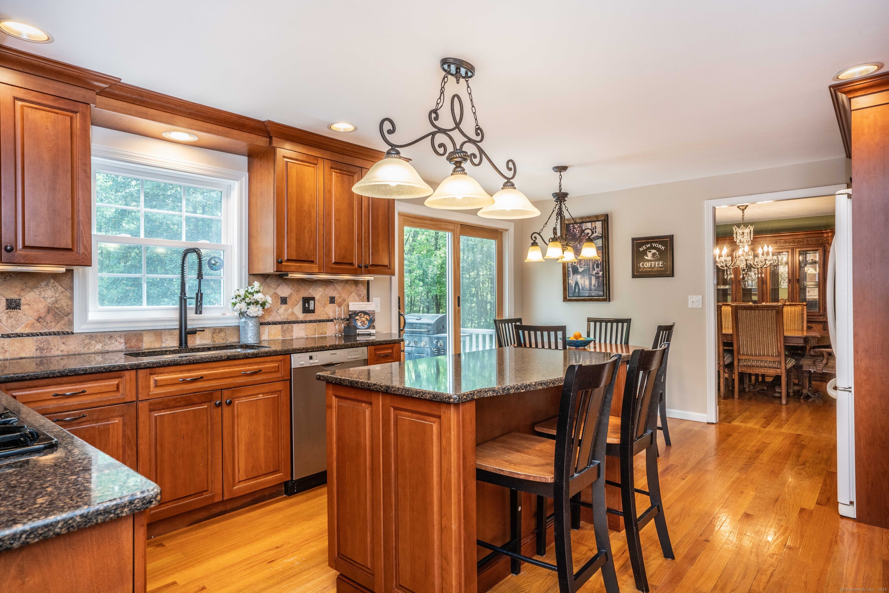 37 Rocklyn Drive, Simsbury, Connecticut image 11