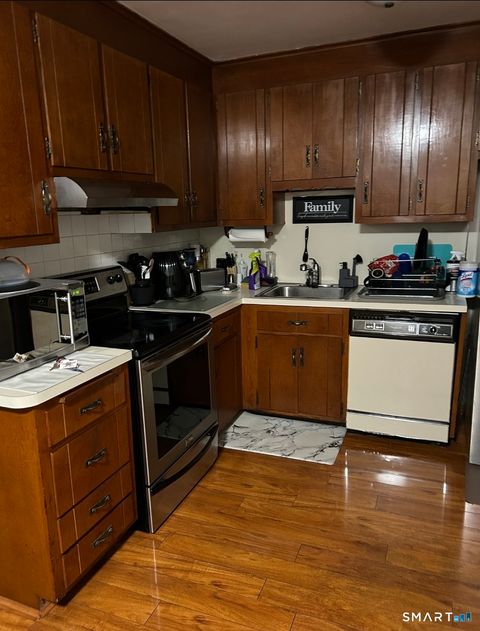 Tiny photo for 315 Congress Avenue #B, Waterbury, CT 06708 (MLS # 24182246)