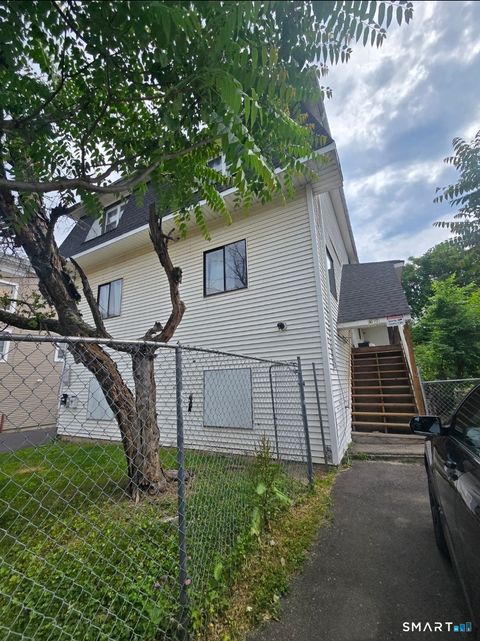 Tiny photo for 315 Congress Avenue #B, Waterbury, CT 06708 (MLS # 24182246)
