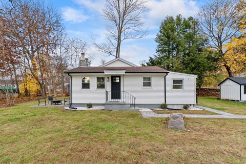 5 Pine Trail Avon CT 06001