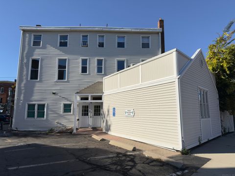 Photo of 592 East Street #2, New Haven, CT 06511 (MLS # 24134643)