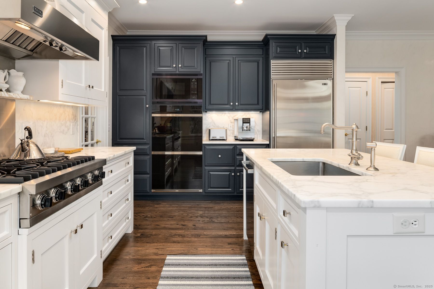 33 Raymond Street, Darien, Connecticut image 5