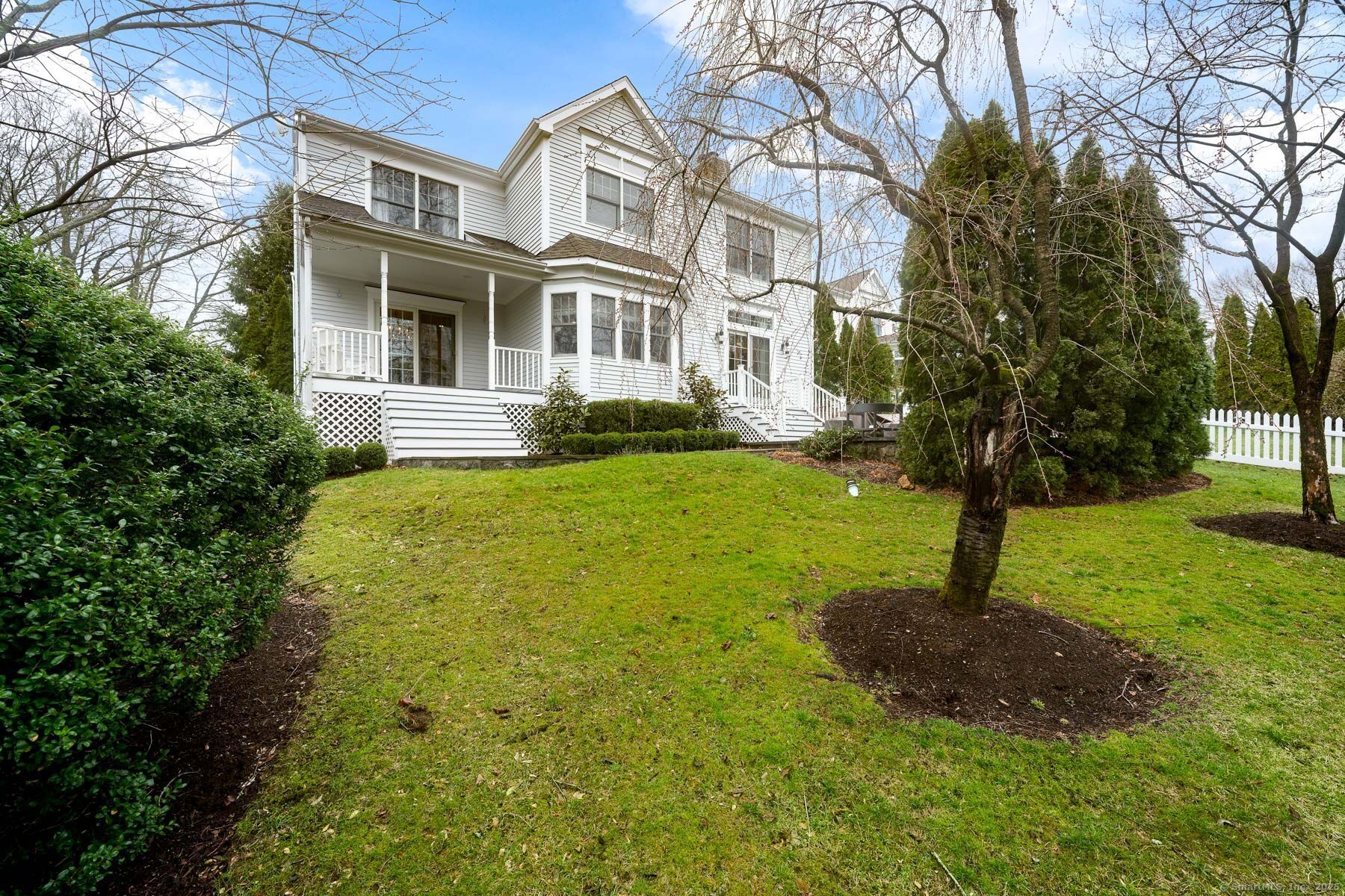 33 Raymond Street, Darien, Connecticut image 18