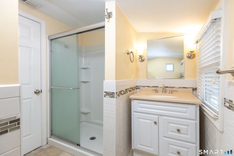 Tiny photo for 772 Farmington Avenue #Floor 3, West Hartford, CT 06119 (MLS # 24149287)