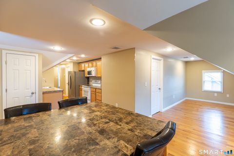 Photo of 772 Farmington Avenue #Floor 3, West Hartford, CT 06119 (MLS # 24149287)