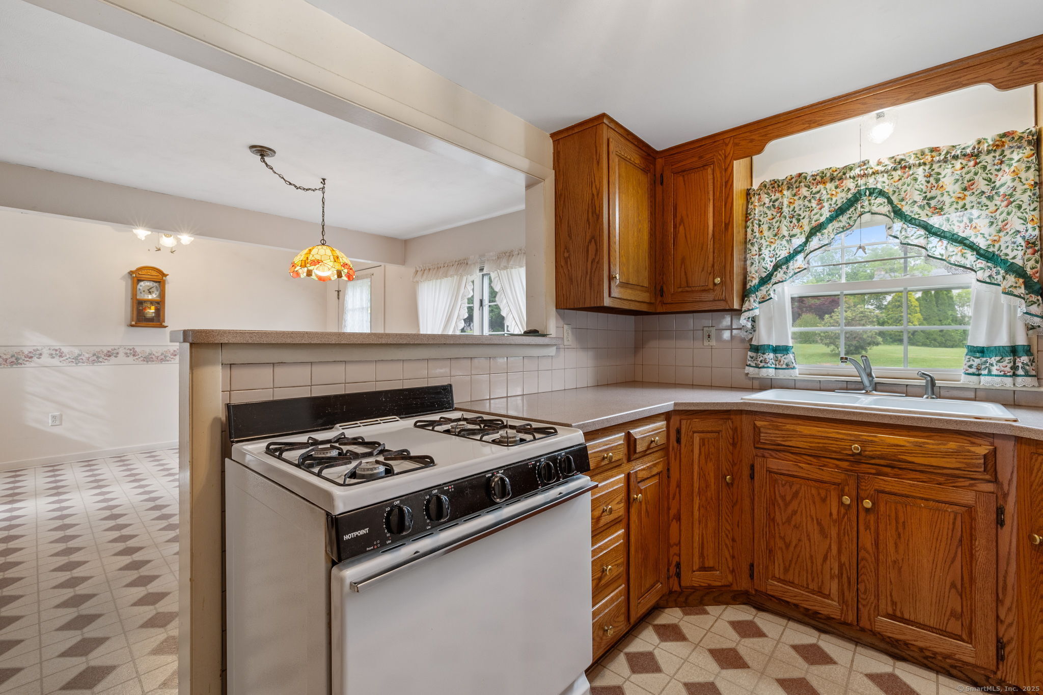 45 Homecrest Drive, Berlin, Connecticut image 8