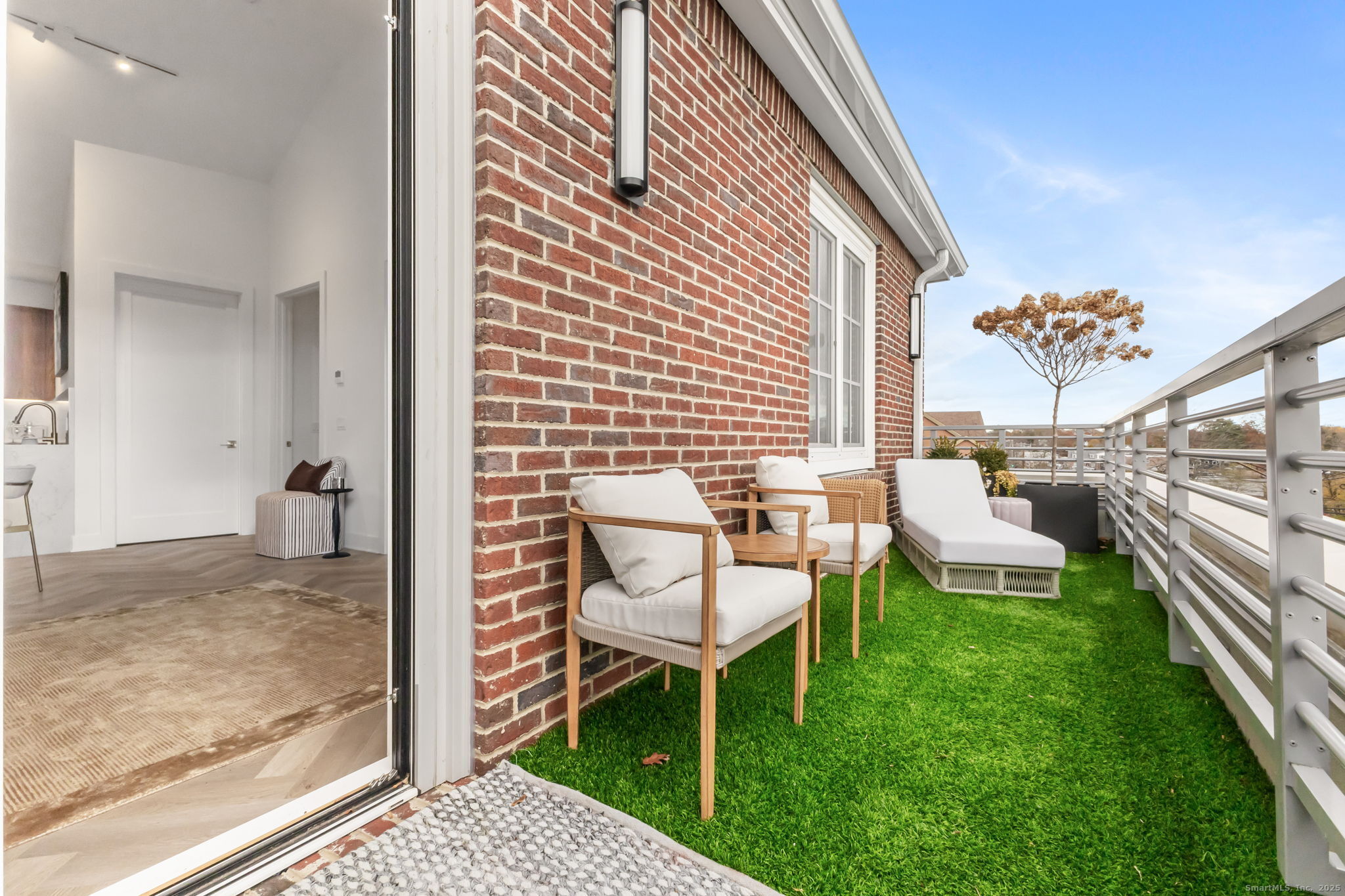 100 East Putnam Avenue 311