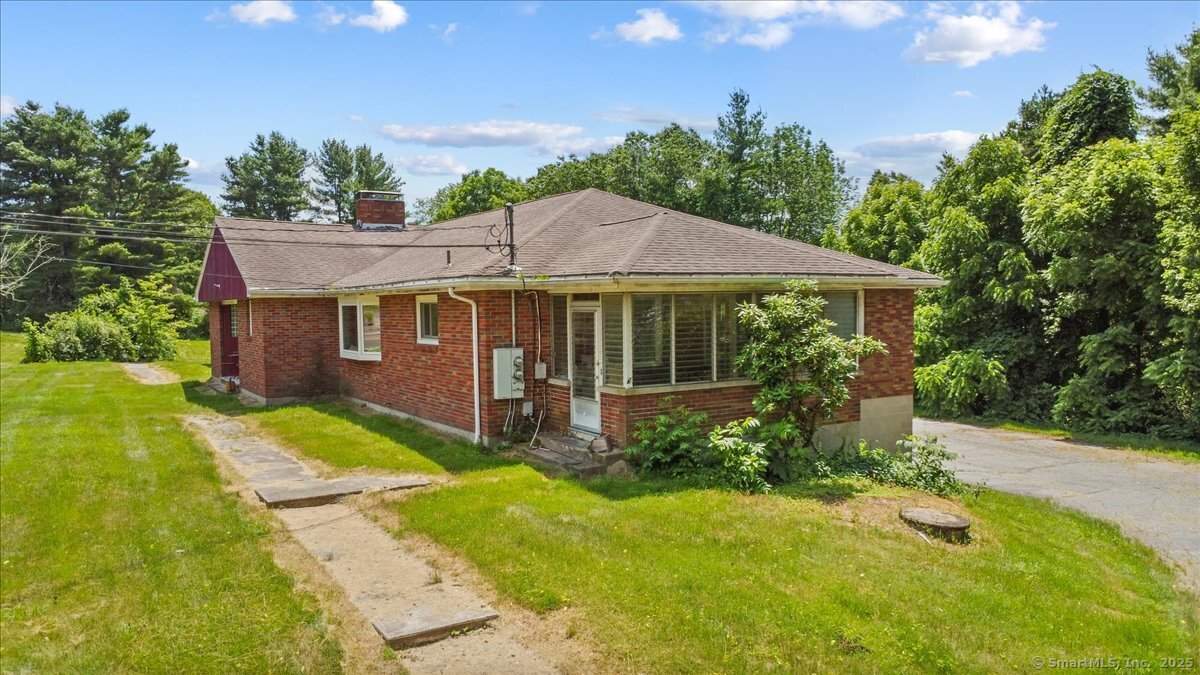 183 Putnam Pike