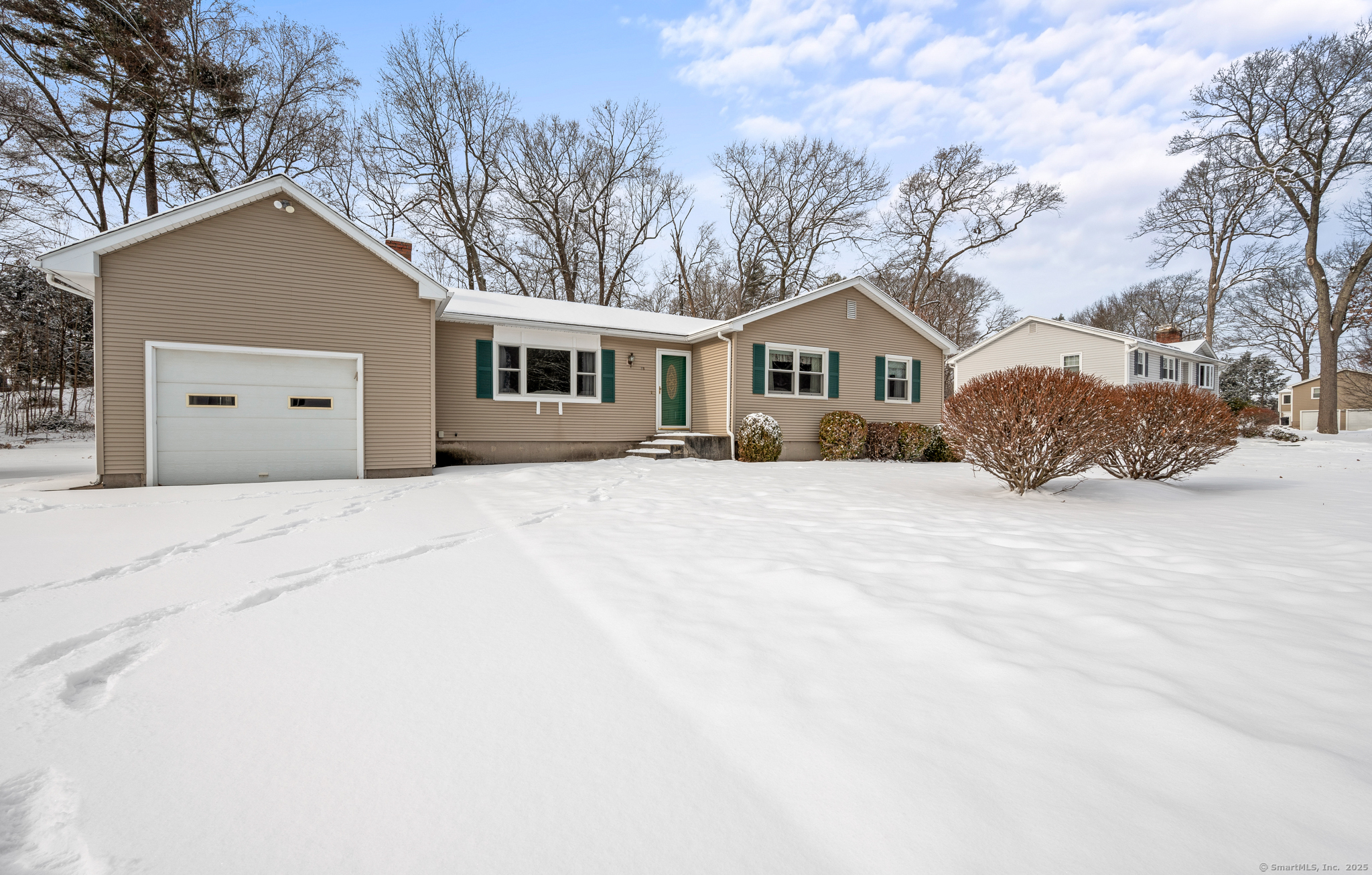 28 Chestnut Drive, Suffield, Connecticut image 4