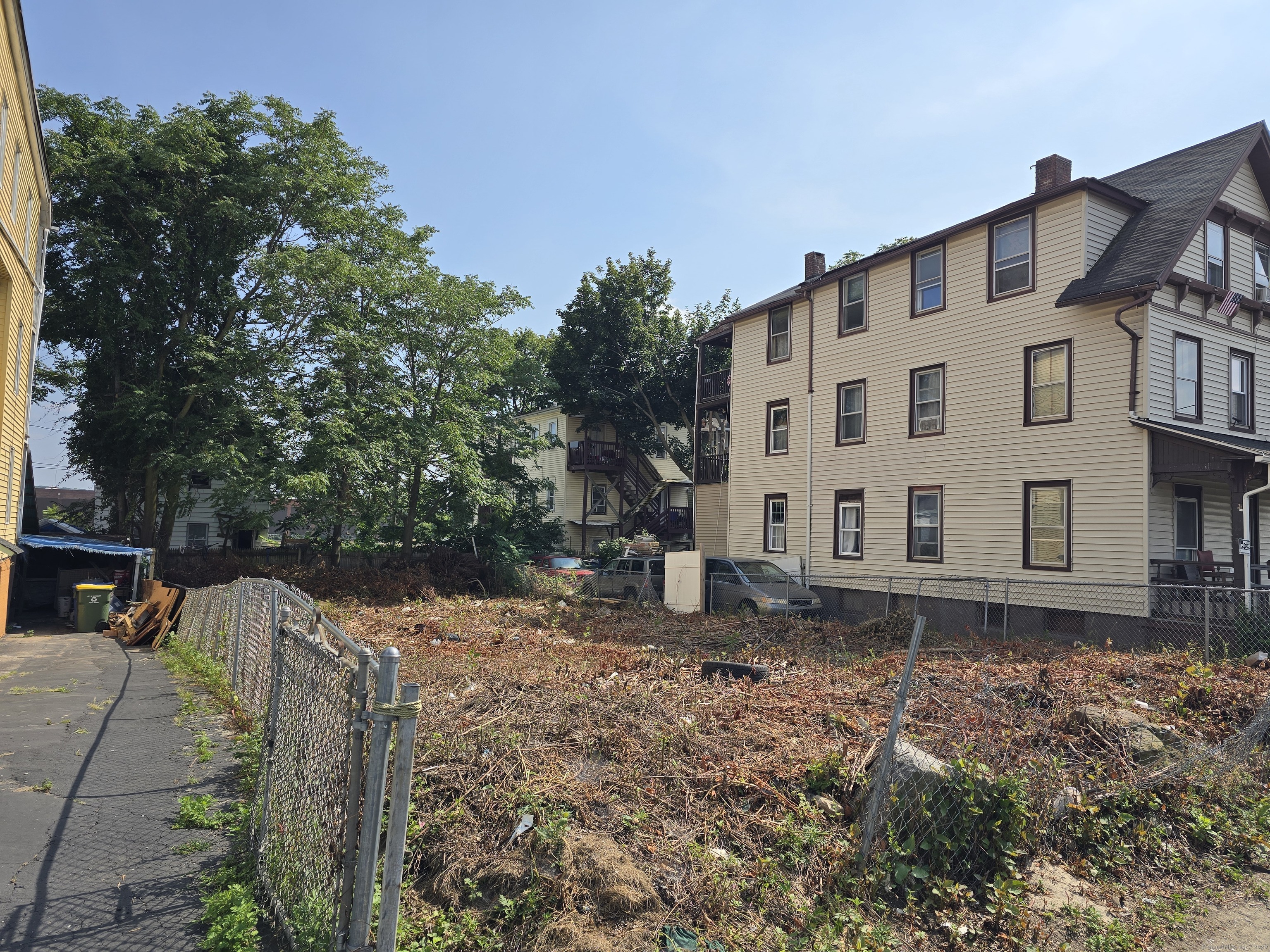 Waterbury, Connecticut 06706, United States, ,Land,Pending,177794