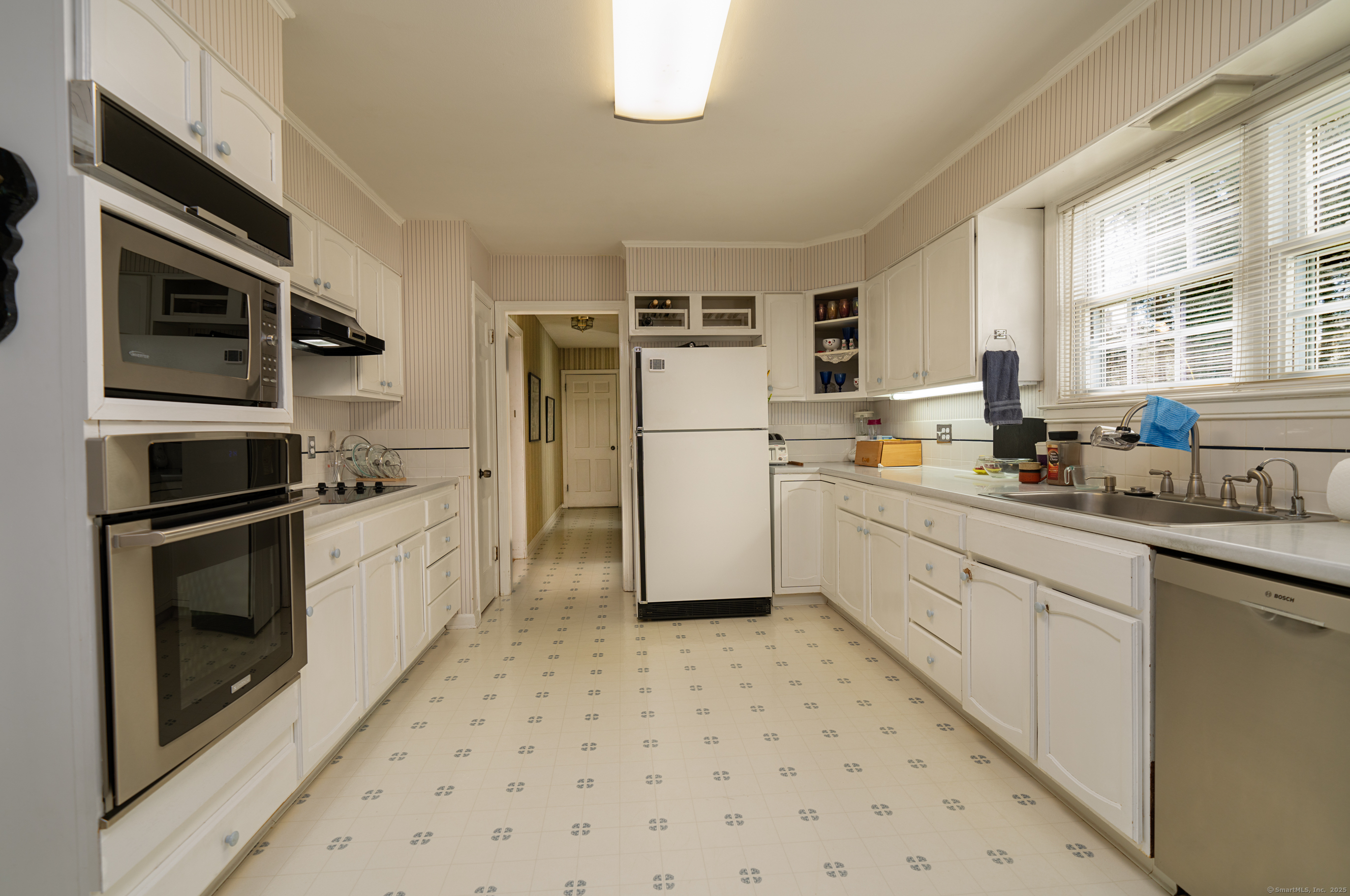 10 Corbin Circle, Branford, Connecticut image 17