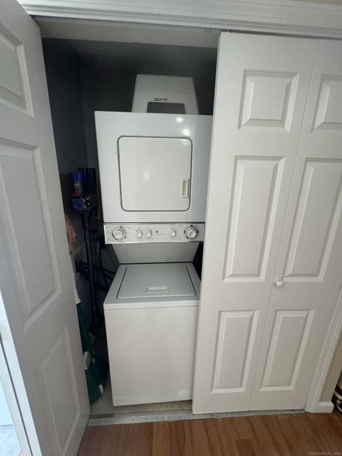 Tiny photo for 244 Oakland Street #APT H, Manchester, CT 06042 (MLS # 24135076)