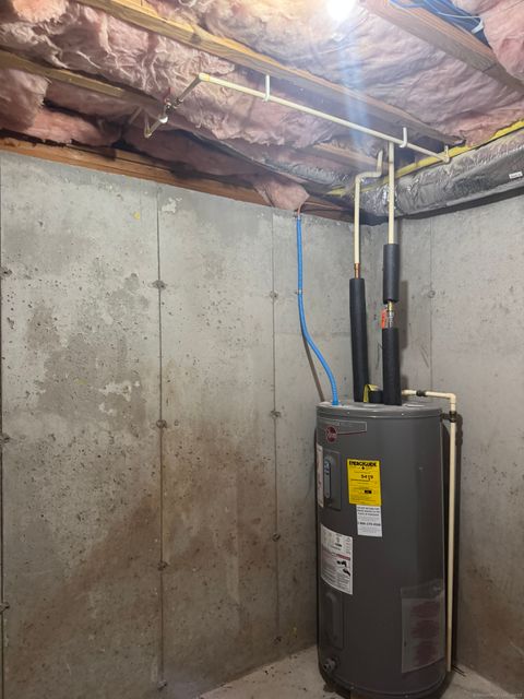 Tiny photo for 244 Oakland Street #APT H, Manchester, CT 06042 (MLS # 24135076)