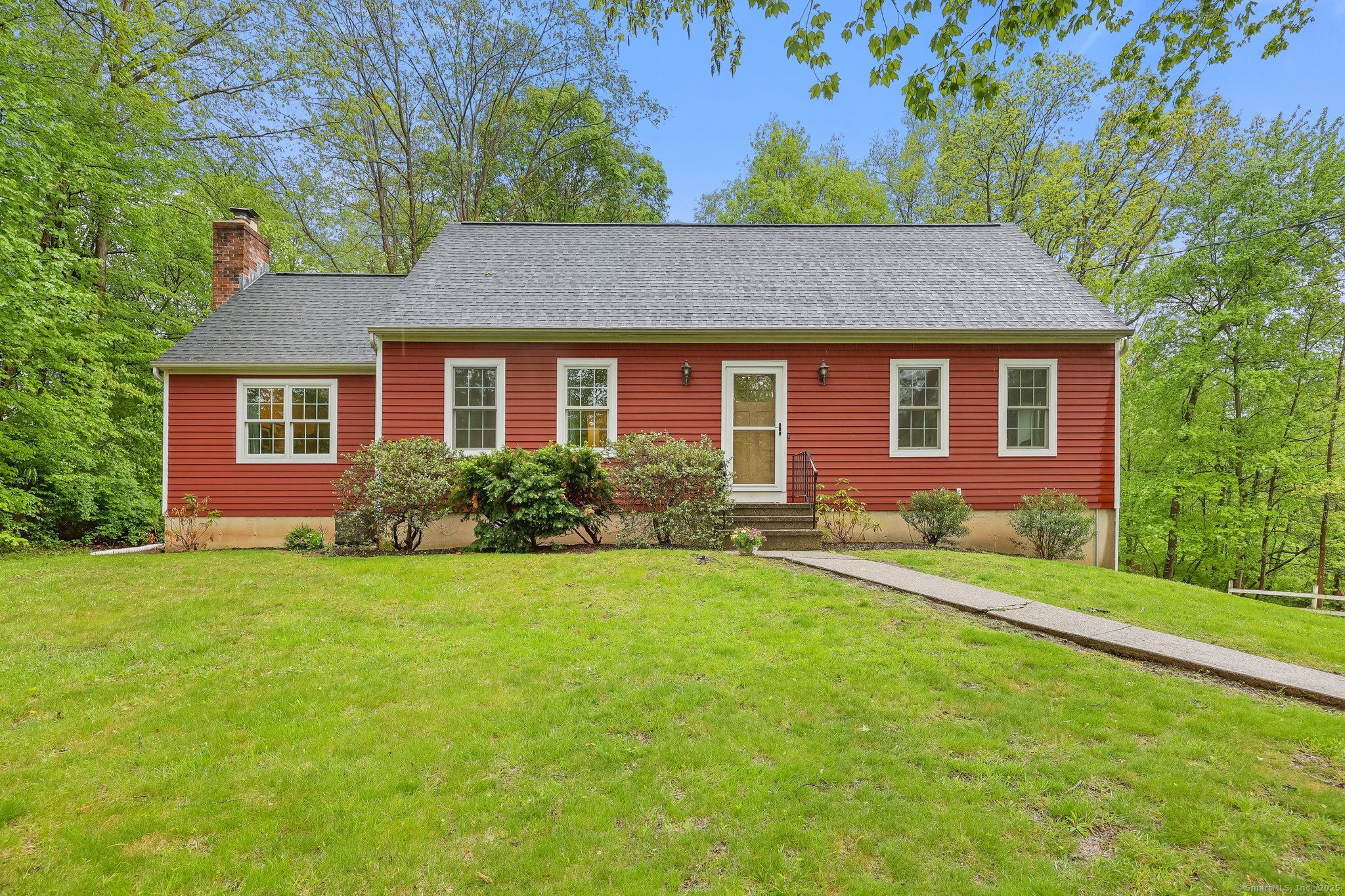 Property for Sale at Oxbow Lane, North Branford, Connecticut - Bedrooms: 4 
Bathrooms: 2 
Rooms: 9  - $539,999