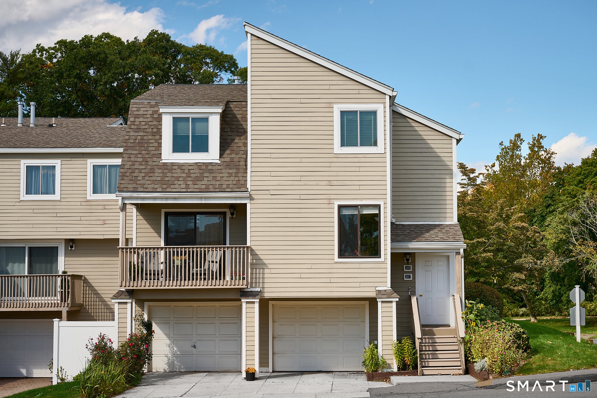 387 Walden Green Road 387