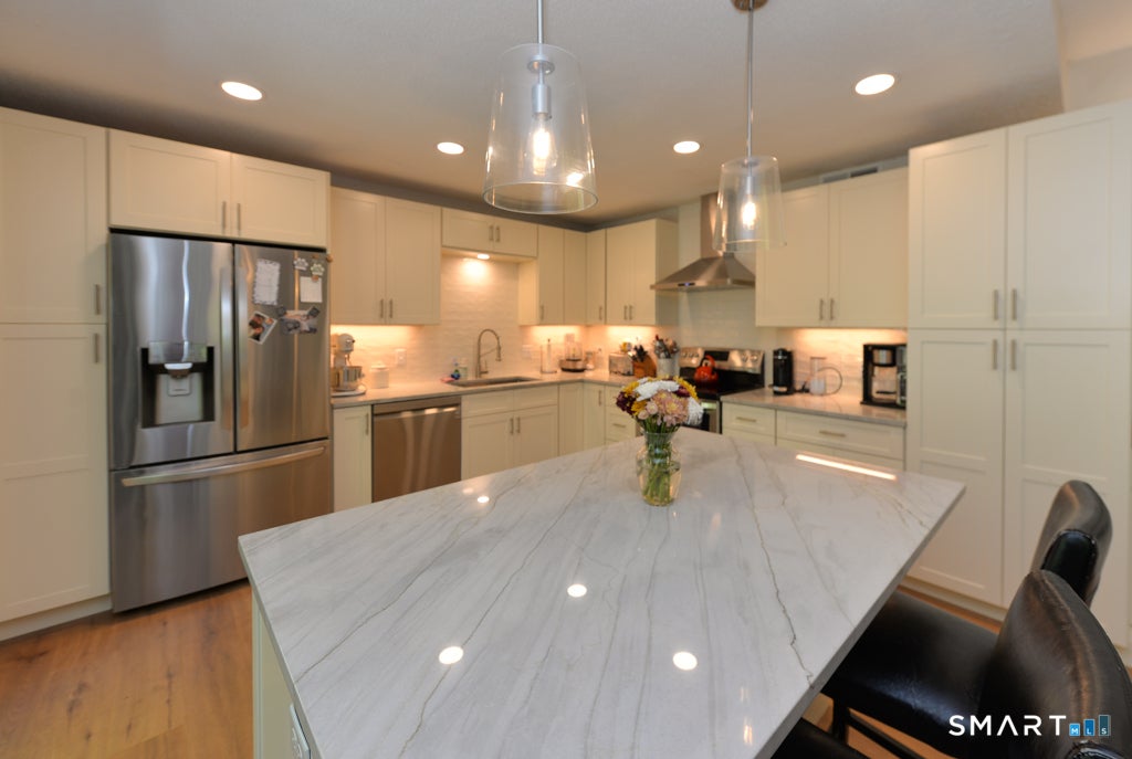 2 Heritage Crest C