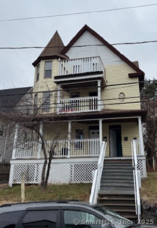 Rental Property at Ridgewood Street 3rd Floor, Waterbury, Connecticut - Bedrooms: 3 
Bathrooms: 2 
Rooms: 5  - $1,700 MO.