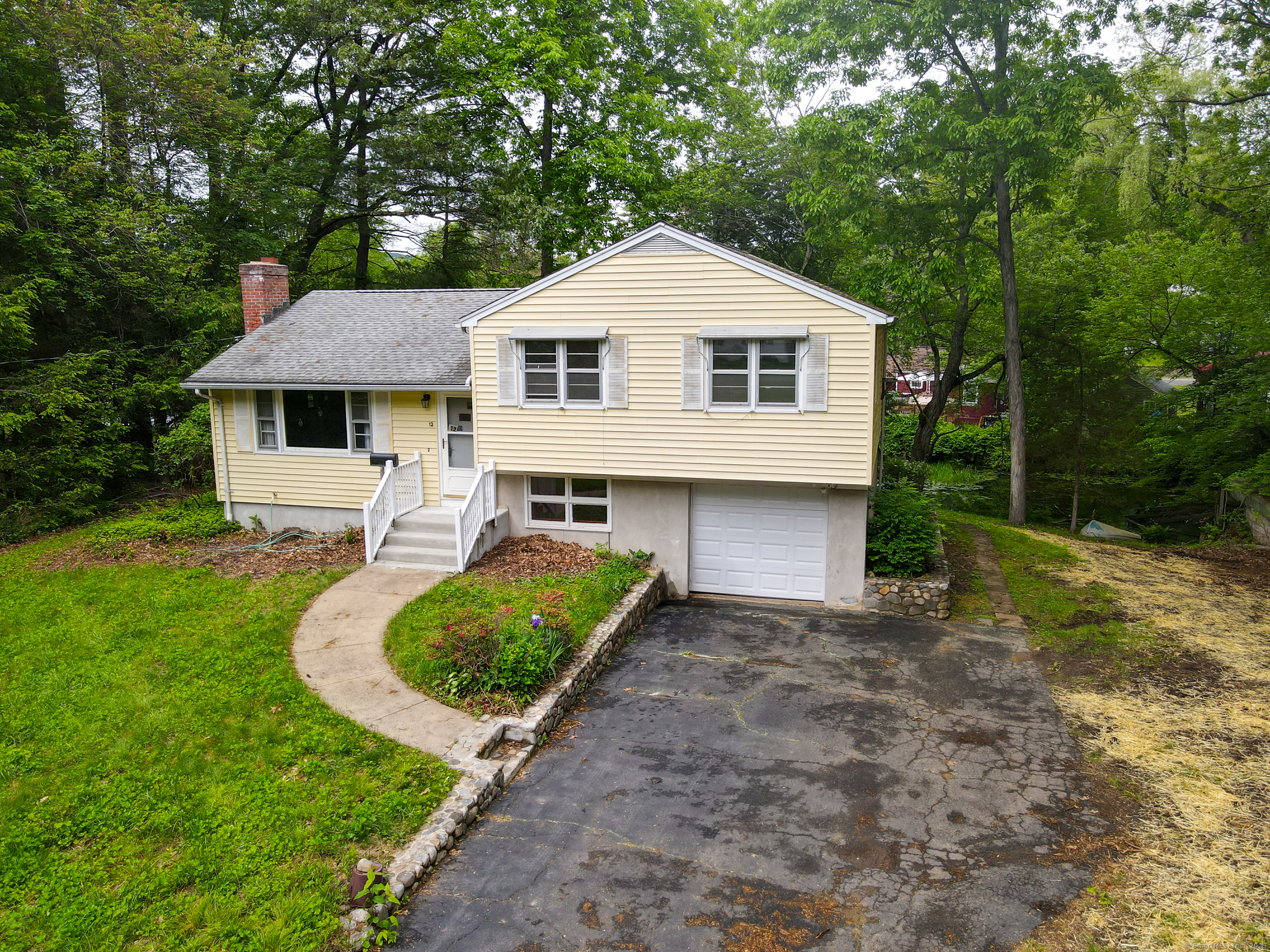 12 Silver Drive, Burlington, Connecticut image 1