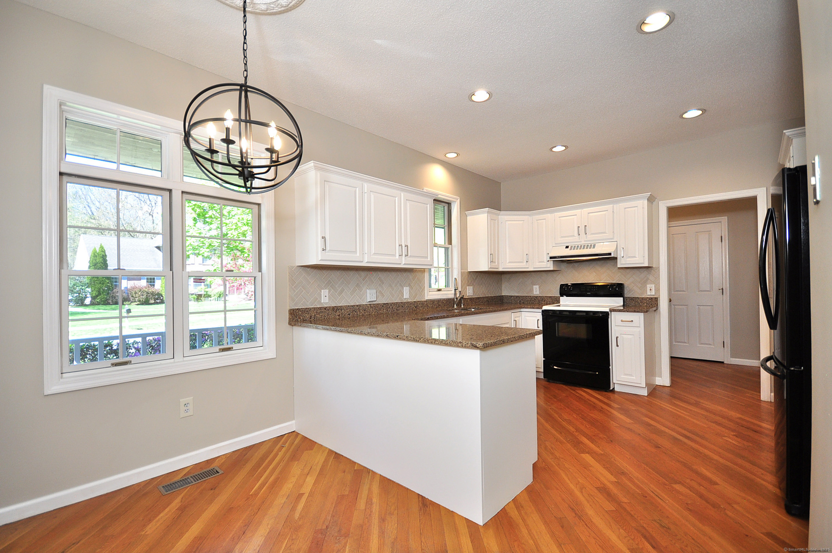 147 Pierce Boulevard, Windsor, Connecticut image 13