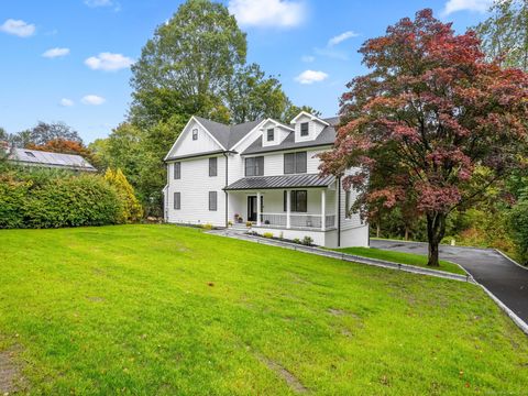 Photo of 419 Valley Road, Fairfield, CT 06825 (MLS # 24131701)